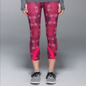 Lululemon Run:Inspire Crop II size 4